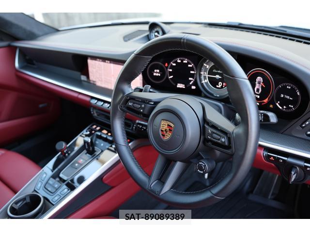Porsche 911 2021-03 8011438-5