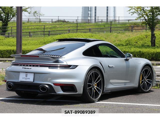 Porsche 911 2021-03 8011438-7
