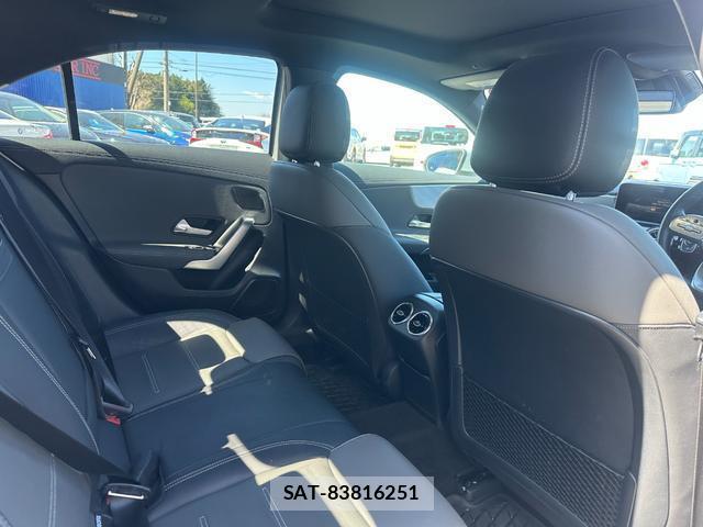 Mercedes Benz A-CLASS 2021-03 8006861-17