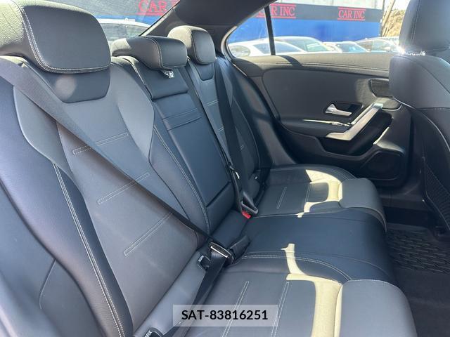 Mercedes Benz A-CLASS 2021-03 8006861-18