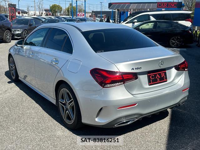 Mercedes Benz A-CLASS 2021-03 8006861-7