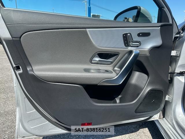 Mercedes Benz A-CLASS 2021-03 8006861-9
