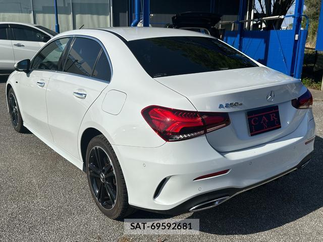 Mercedes Benz A-CLASS 2021-06 8006863-13