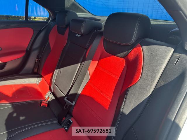 Mercedes Benz A-CLASS 2021-06 8006863-19