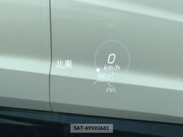 Mercedes Benz A-CLASS 2021-06 8006863-4