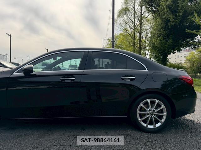 Mercedes Benz A-CLASS 2019-09 8007535-8