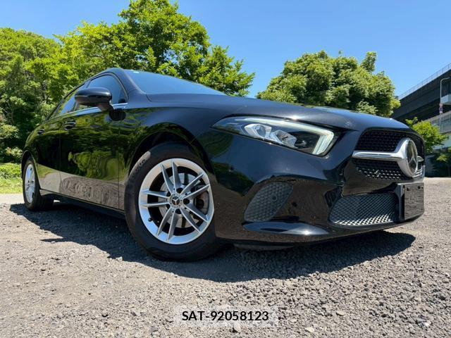 Mercedes Benz A-CLASS 2020-03 8007536-13