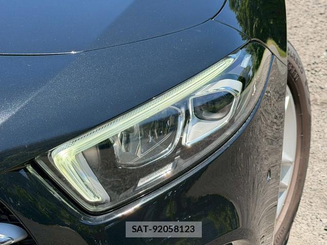 Mercedes Benz A-CLASS 2020-03 8007536-3