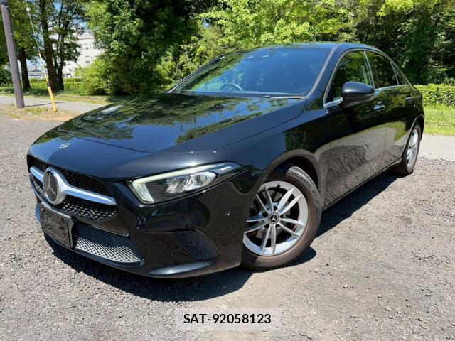 Mercedes Benz A-CLASS 2020-03 8007536-6