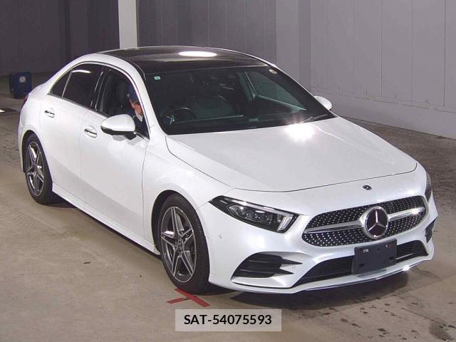 Mercedes Benz A-CLASS 2021-04 8009147-0