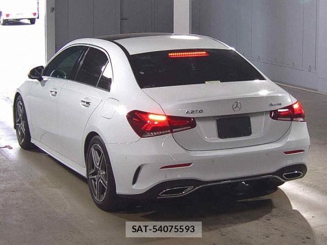 Mercedes Benz A-CLASS 2021-04 8009147-4