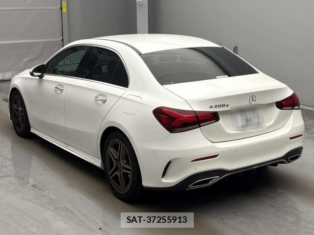 Mercedes Benz A-CLASS 2020-03 8009239-1