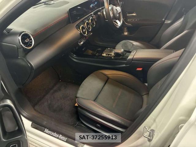 Mercedes Benz A-CLASS 2020-03 8009239-10