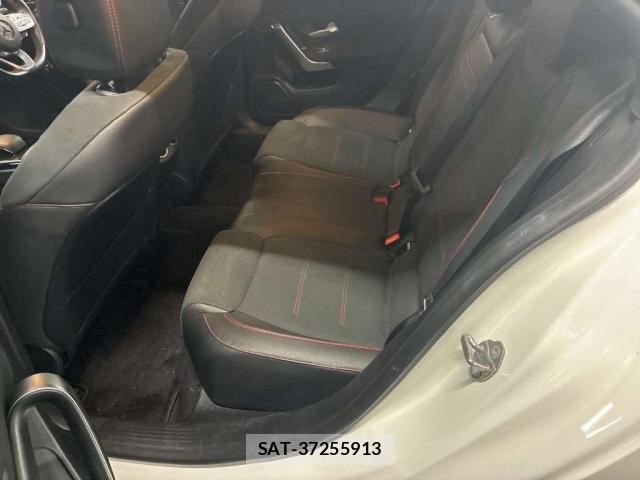 Mercedes Benz A-CLASS 2020-03 8009239-11