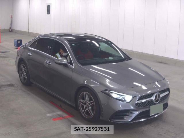 Mercedes Benz A-CLASS 2019-11 8009260-0