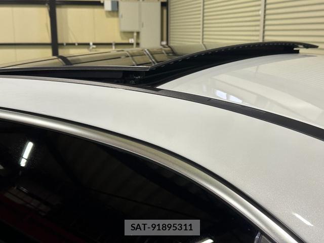 Mercedes Benz A-CLASS 2019-11 8010006-2