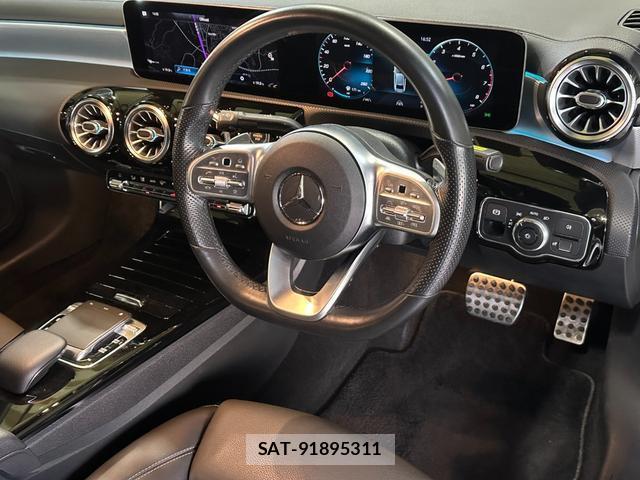 Mercedes Benz A-CLASS 2019-11 8010006-8