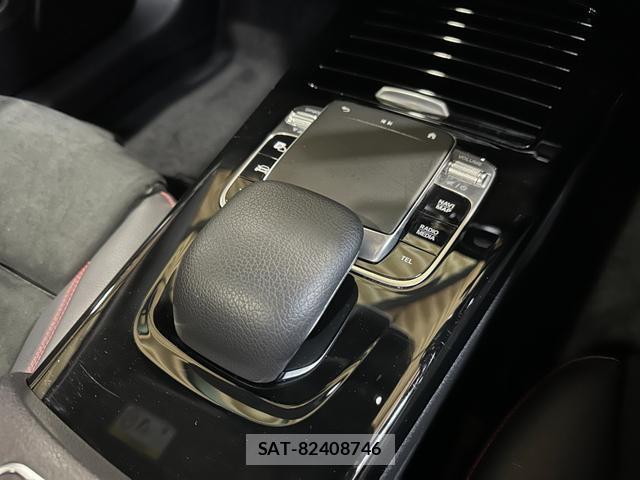 Mercedes Benz A-CLASS 2020-02 8010007-13