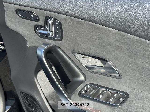 Mercedes Benz A-CLASS 2025-05 8007836-11
