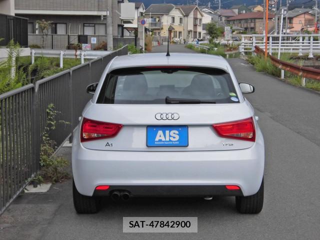 Audi A1 2014-09 8004282-10
