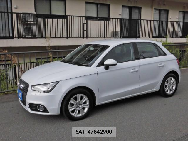 Audi A1 2014-09 8004282-11