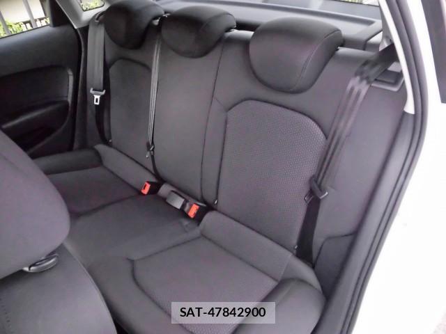 Audi A1 2014-09 8004282-6