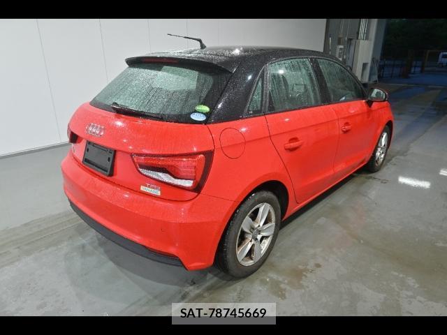 Audi A1 2017-09 8009237-1