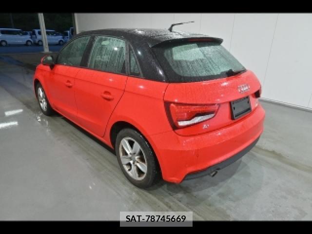 Audi A1 2017-09 8009237-5
