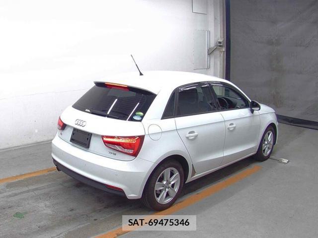 Audi A1 2016-05 8010209-5