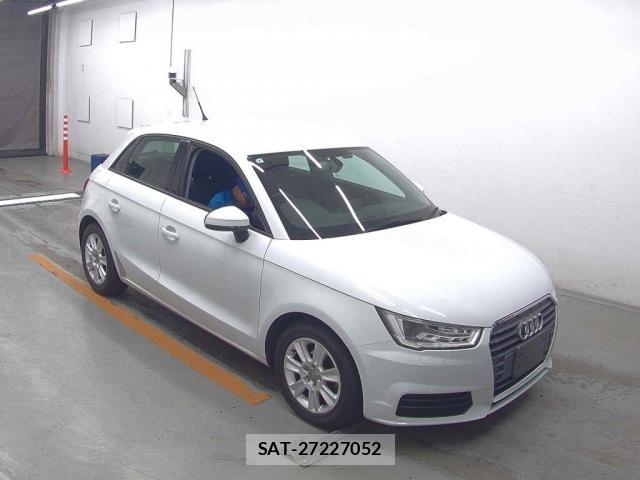 Audi A1 2015-11 8010236-5