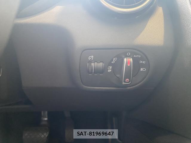 Audi A1 2012-06 8010399-12