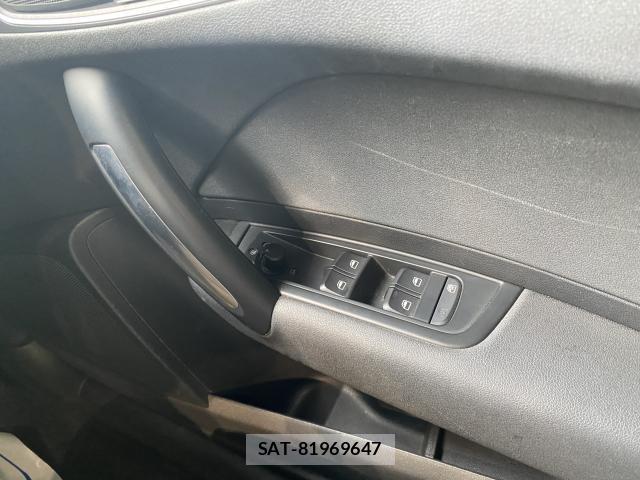 Audi A1 2012-06 8010399-13