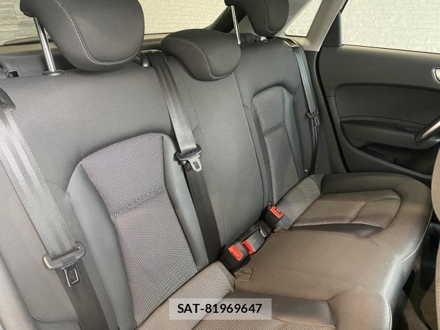 Audi A1 2012-06 8010399-18