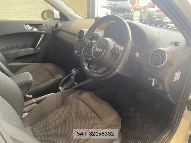 Audi A1 2014-08 8010412-15