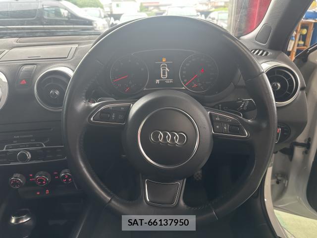 Audi A1 2013-06 8010752-11