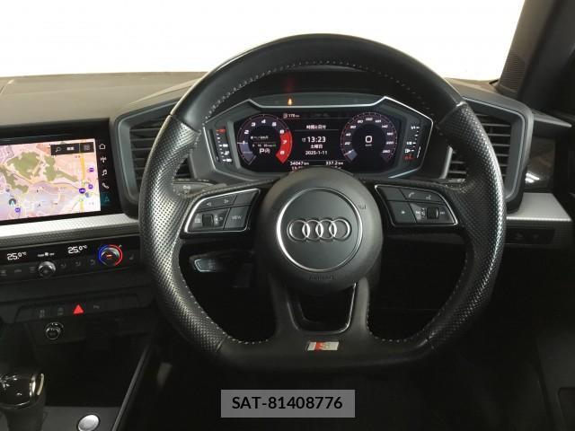 Audi A1 2020-12 8011132-8