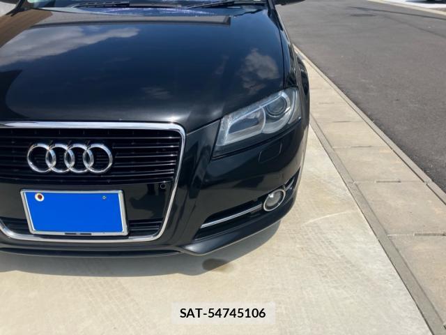 Audi E-TRON 2011-12 8005329-12