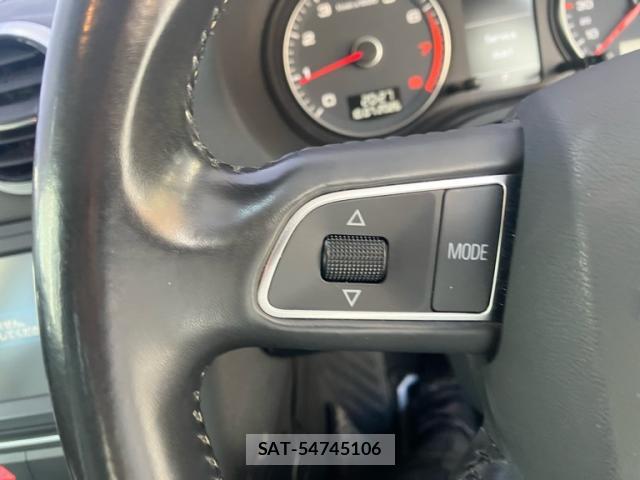 Audi E-TRON 2011-12 8005329-17