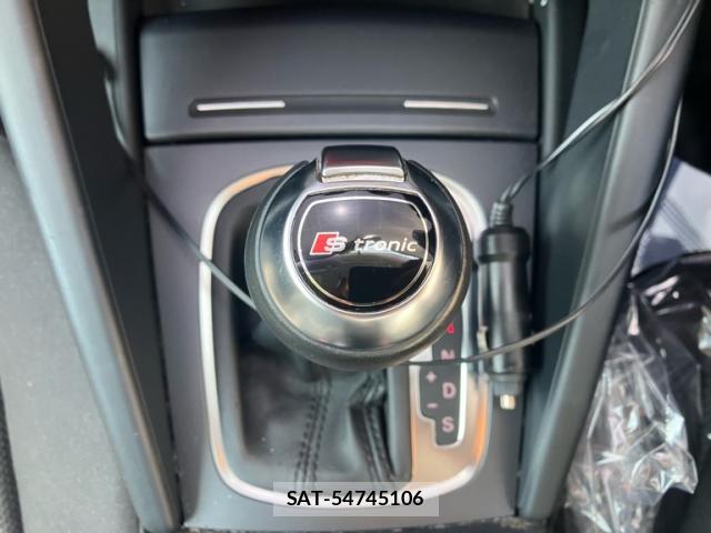 Audi E-TRON 2011-12 8005329-19