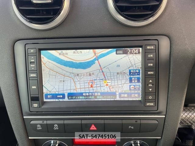 Audi E-TRON 2011-12 8005329-8