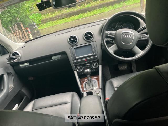 Audi E-TRON 2012-06 8005412-9
