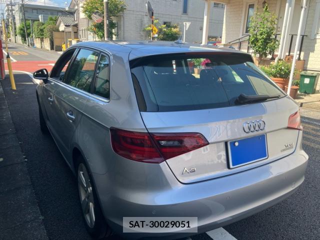 Audi E-TRON 2016-08 8005726-6