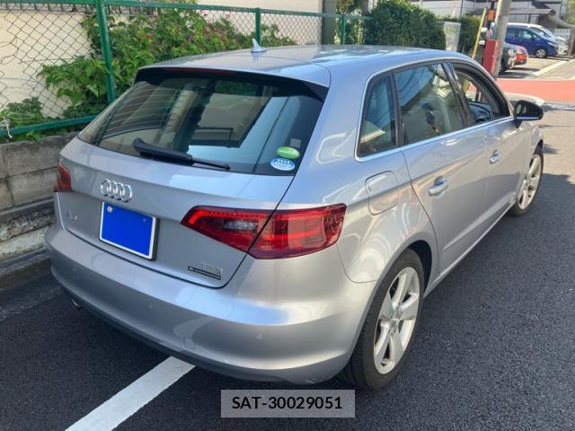 Audi E-TRON 2016-08 8005726-7