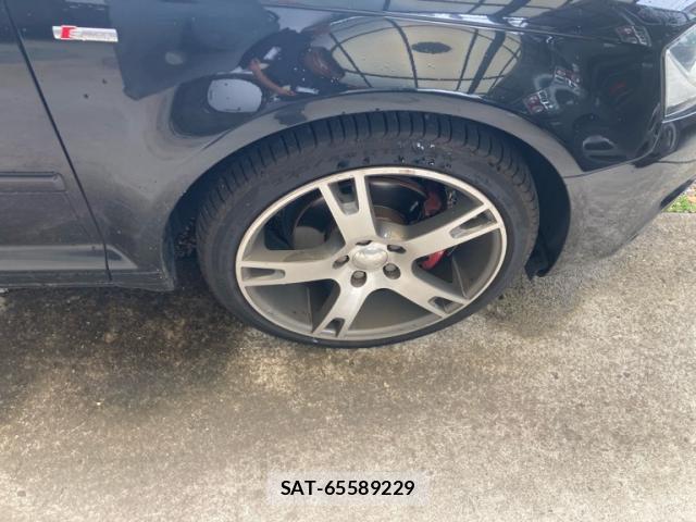Audi E-TRON 2010-08 8007903-4