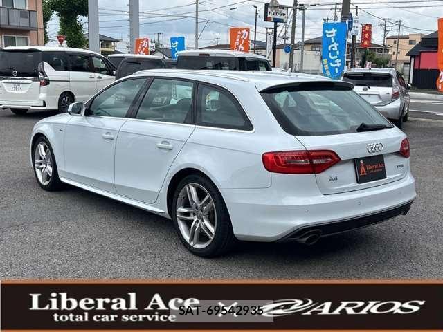 Audi A4 2015-05 8004095-11