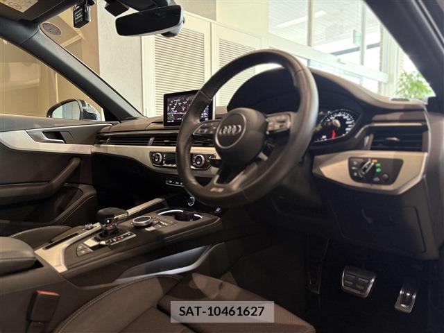 Audi A4 2017-11 8006444-10