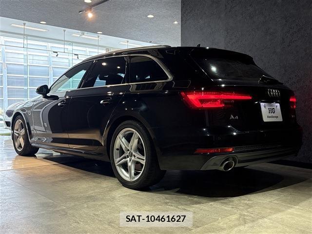 Audi A4 2017-11 8006444-4