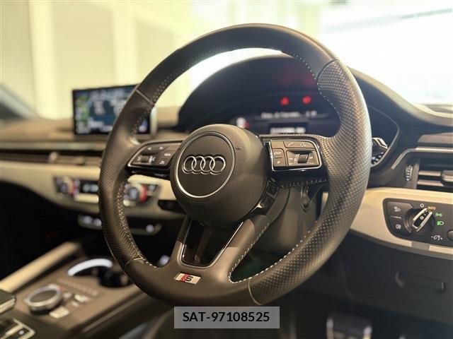Audi A4 2016-05 8006447-11