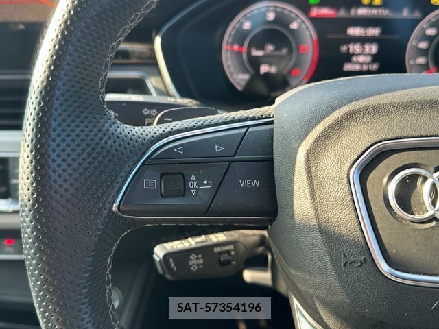 Audi A4 2023-08 8006858-7
