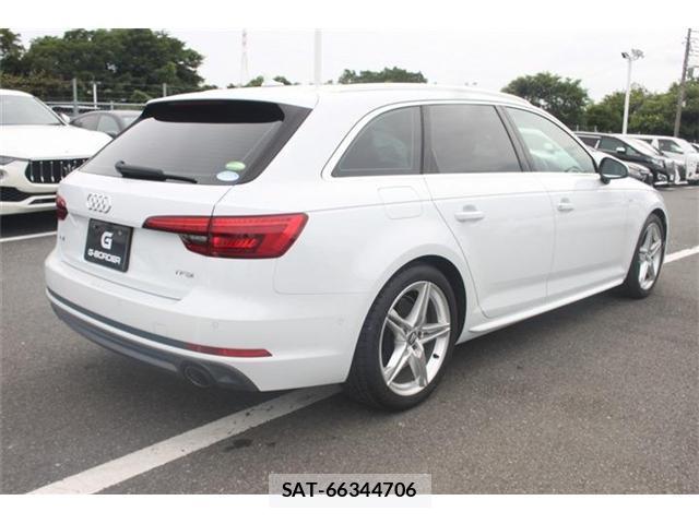Audi A4 2017-12 8008631-11